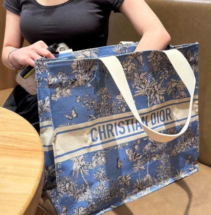 Christian Dior Dioriviera VIP Blue Palm Novelty Tote Bag