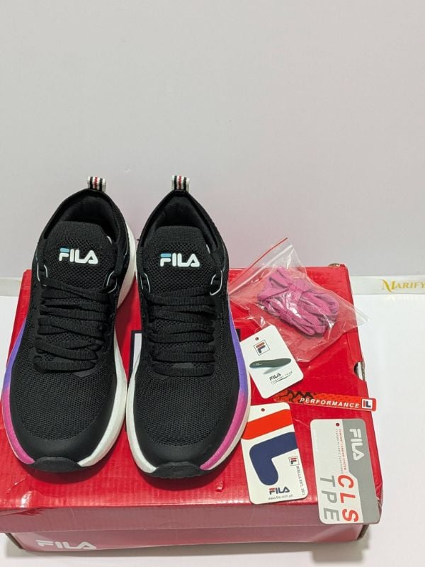 FILA Women XLS Phase LS Black/White
Complete inclusions: Box, replacement lace, tags