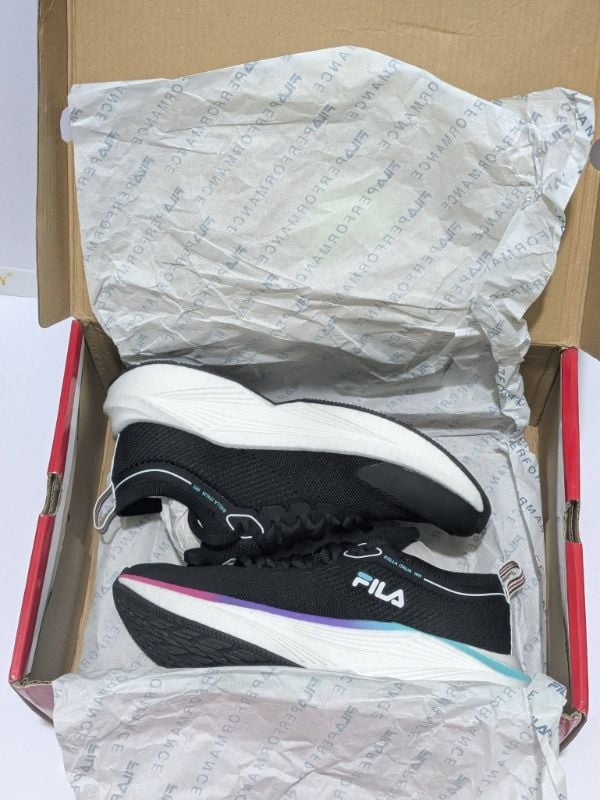 FILA Women XLS Phase LS Black/White
Complete inclusions: Box, replacement lace, tags
