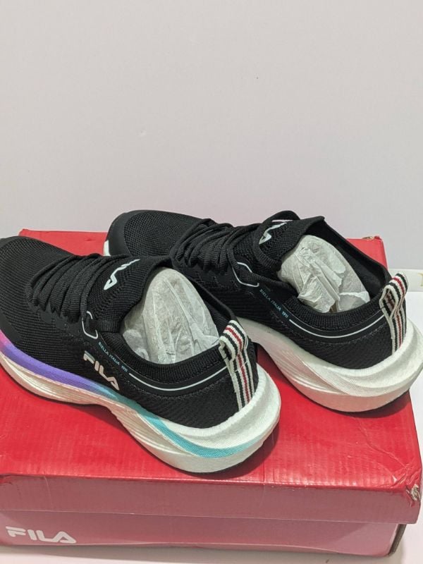 FILA Women XLS Phase LS Black/White
Complete inclusions: Box, replacement lace, tags