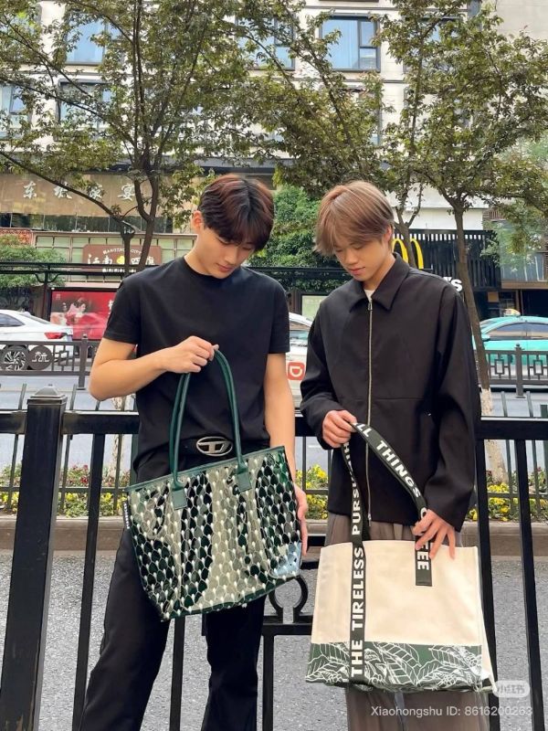 Starbucks Exclusive Jelly Tote w/laptop sleeve