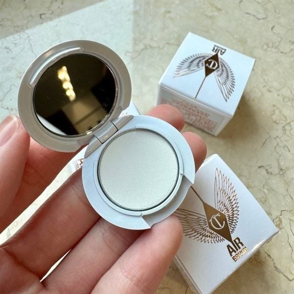 Charlotte Tilbury Mini Airbrush FLawless Brightening Powder AIRRUSH Flawless Finish Brightening Micro