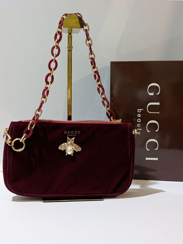Gucci Shoulder Bag Red