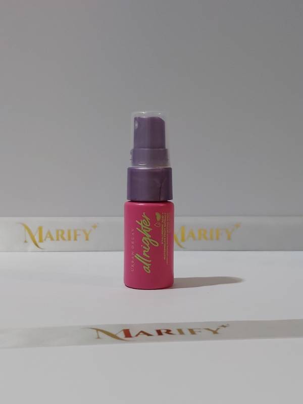 Urban Decay All Nighter Hyaluronic Acid Dewy Setting Spray