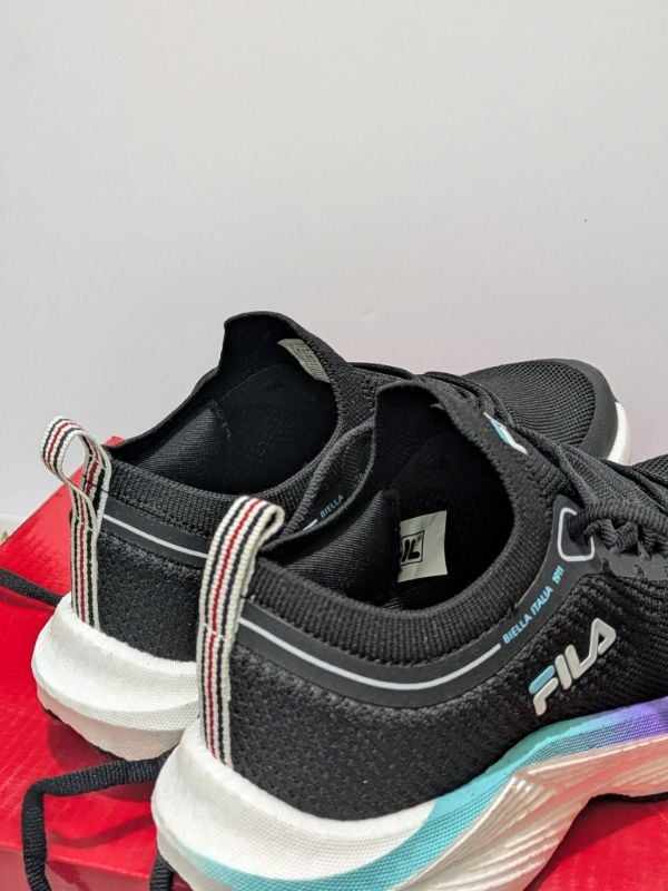 FILA Women XLS Phase LS Black/White
Complete inclusions: Box, replacement lace, tags