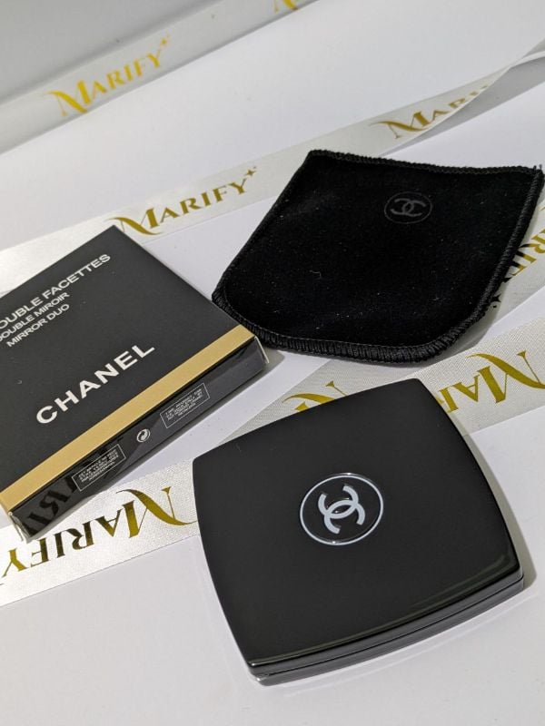 Chanel Mirior Double Facettes Engraved logo