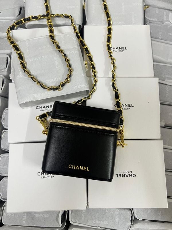 Chanel Novelty GWP Lipstick Bag/ Wallet on Chain