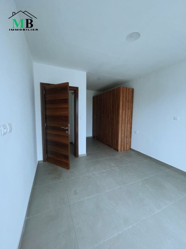2 PIECES 2 (Chambre Salon)