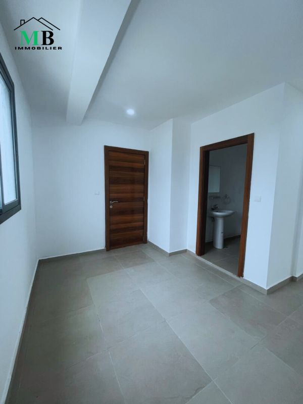 2 PIECES 2 (Chambre Salon)