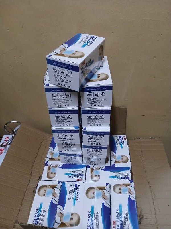 Cache nez medical