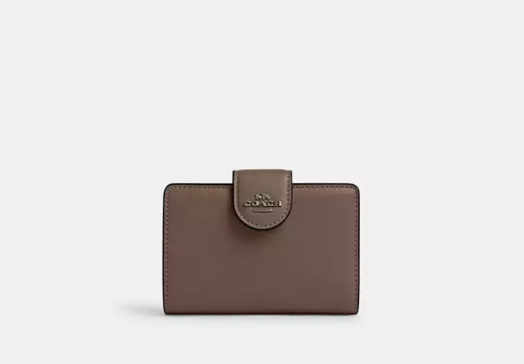 Coach Medium Corner Zip Wallet