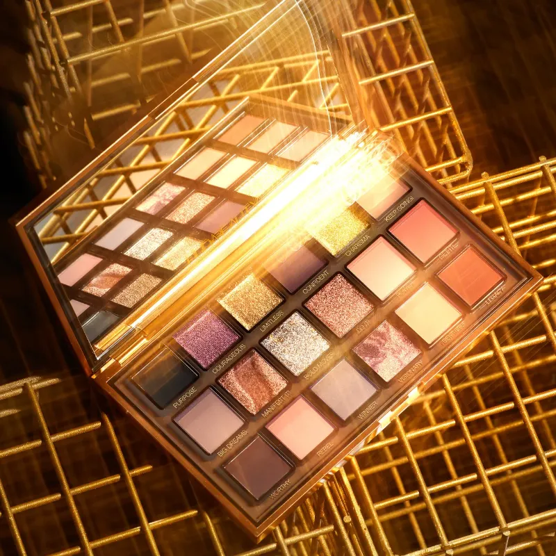 HUDA BEAUTY Empowered Eyeshadow Palette