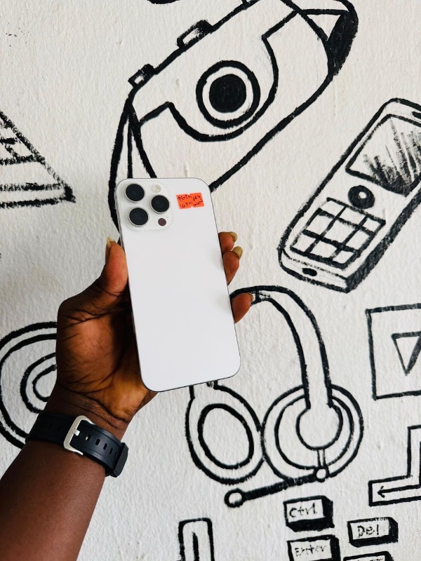 iPhone 16promax 256gb locked ||