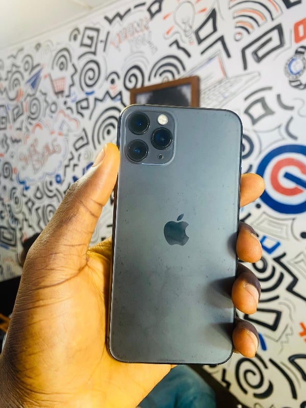  iPhone 12 Pro | 256gb | 85% |