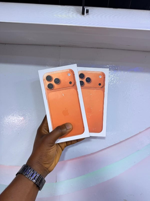 Brand New IPhone 17 Pro Max 512Gb eSIM