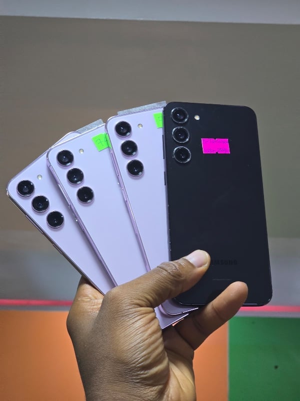 Samsung S23 Plus 
Phy + esim 
256gb 
512gb