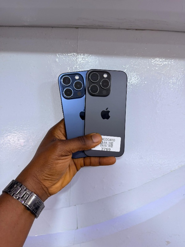 Used IPhone 15 Pro 256Gb eSIM 90+BH