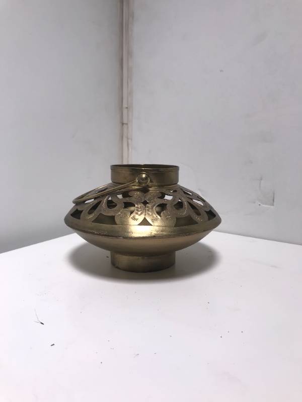Bronze lantern Holder