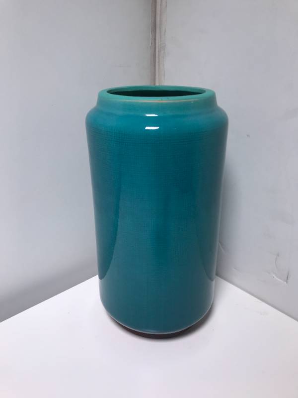 Porcelain Cylinder Vase