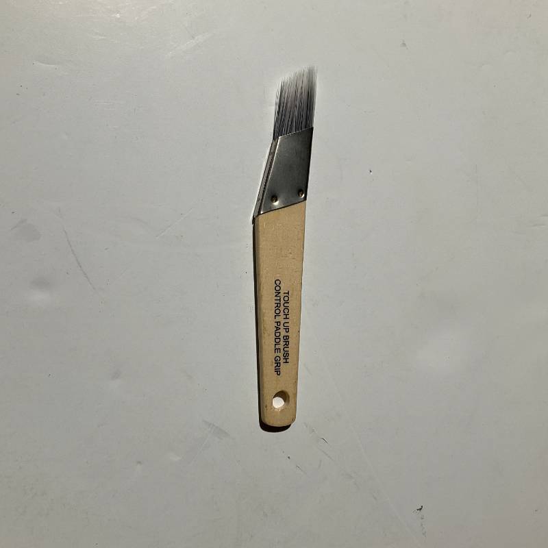 ANGLED DETAILING BRUSH