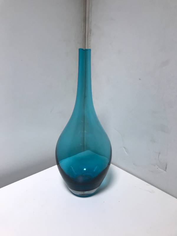 Modernist Heavy Bottome Vase