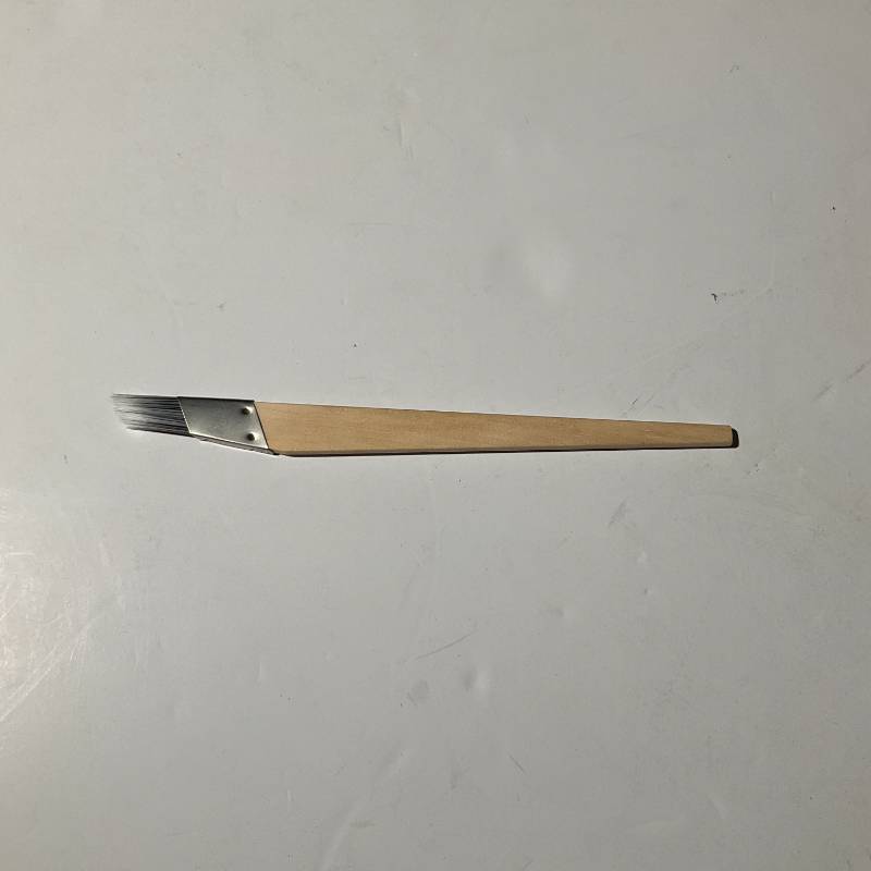 LONG ANGLED DETAILING BRUSH