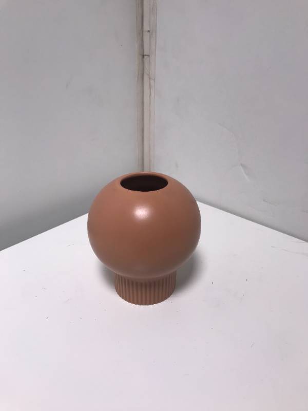 Gradvis Vase