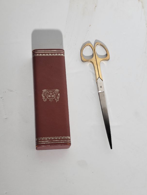 Sewing Scissors With Case