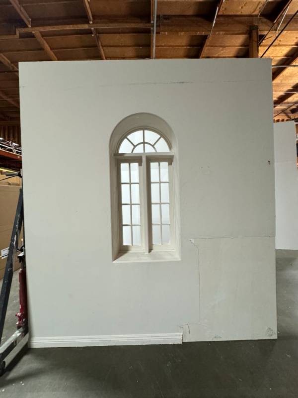 Flat Wall w/ 1 Round Window #2