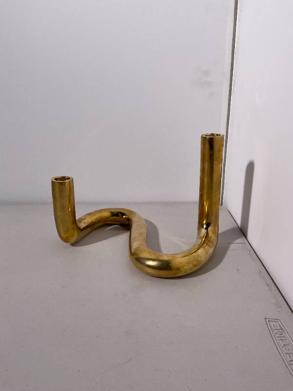 Golden S shape