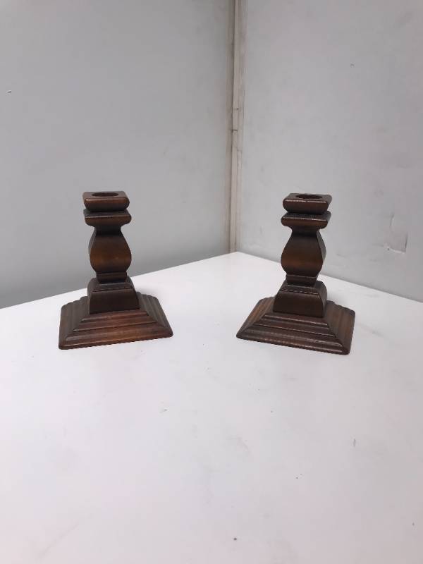 Squared Vintage Holder
