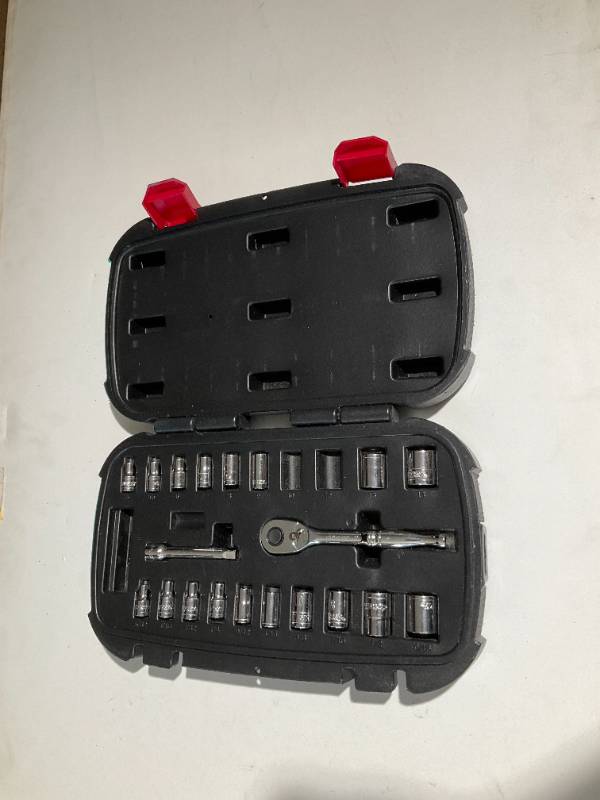 DRIVER SET - HUSKY MECHANICS 1/4 DRIVE 30 PC TOOLS SET