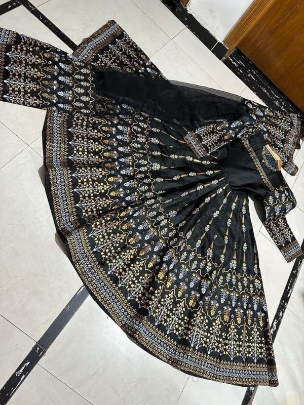 3 pcs Women's Stitched Silk  Embroidered Maxi Suit