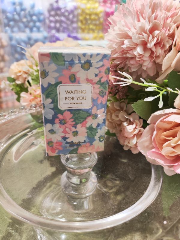 Parfum Wanita Flower Secret 15ML - flowers bloom on the street