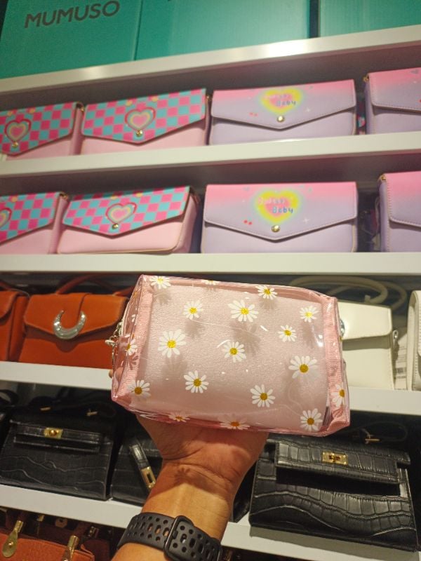 Dompet Kosmetik Kotak Transparan Daisy Kecil-Pink