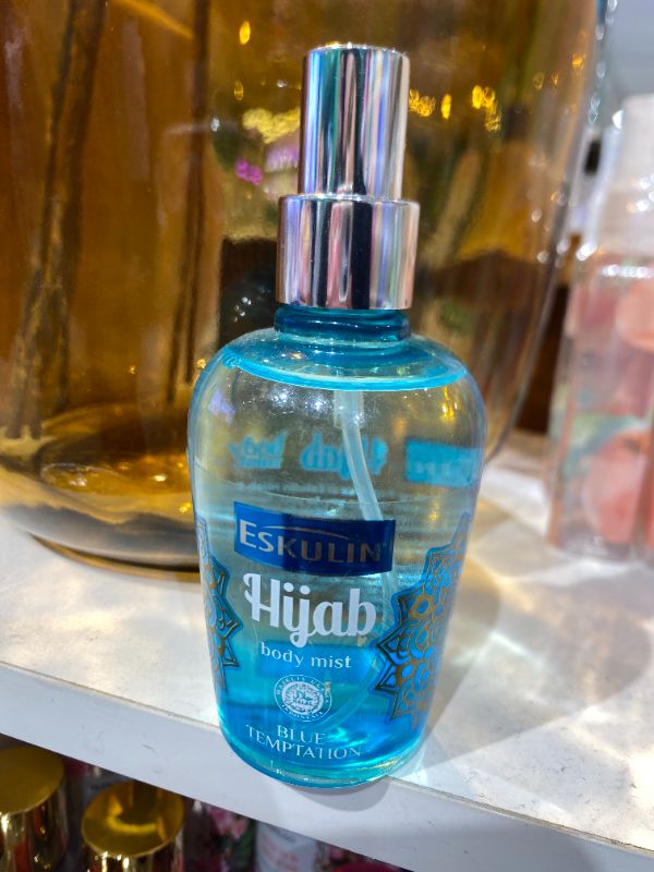 Eskulin Pengharum Tubuh Varian Hijab Blue tempation