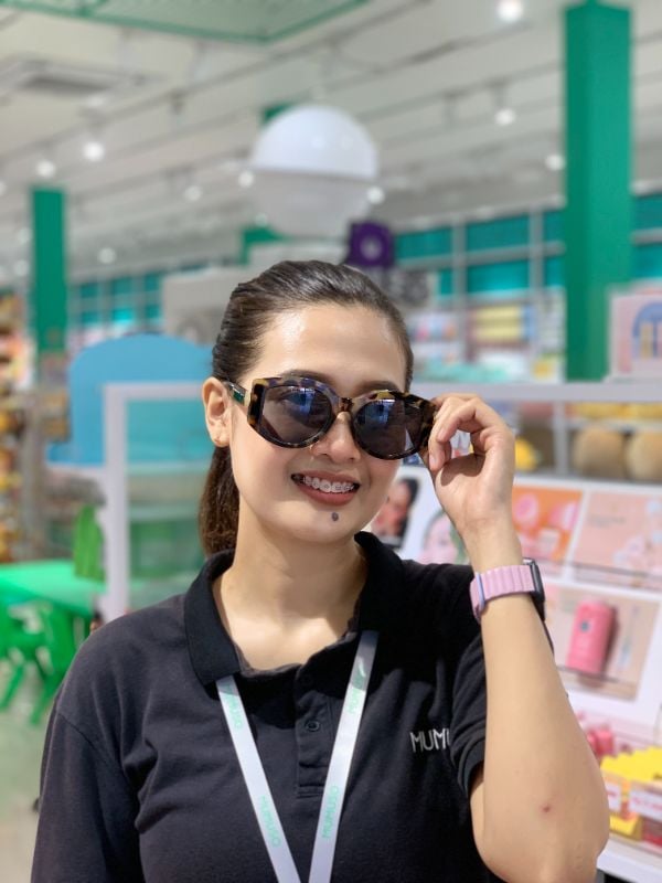 6527 Kacamata Sunglasses Bertekstur Oval (warna pinto bean)