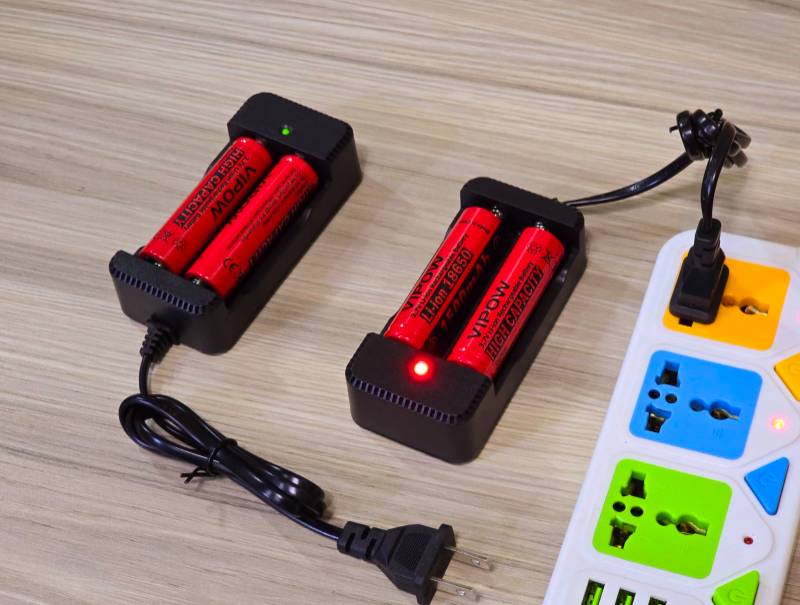 3.7V Battery AC Charger - C2