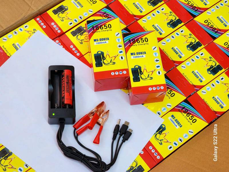 3.7V Battery DC Charger - MS DD02A