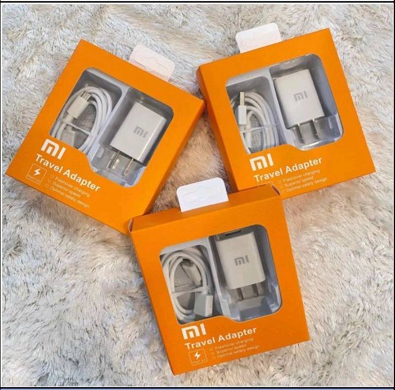 Mi Charger Set (Orange Box White Cable) - Micro