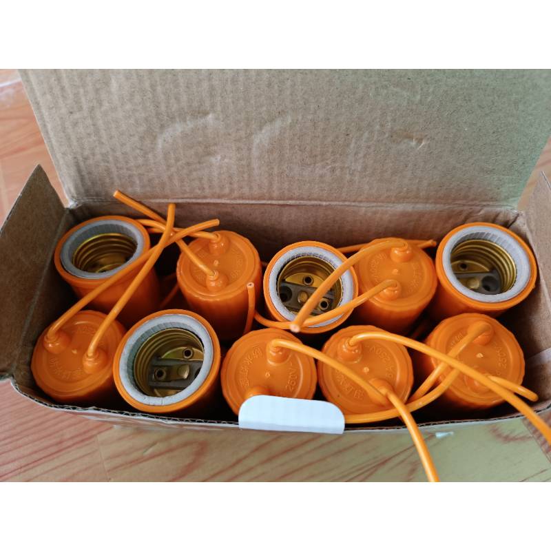 Kito E-27 ရေလုံ အရစ် ဆွဲခေါင်း  (1x20)