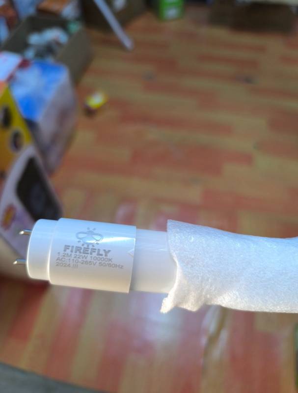 Firefly 4' LED မီးချောင်းအလွတ်