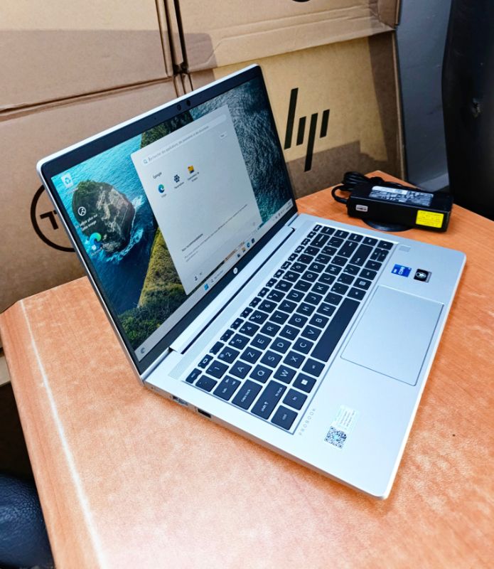 hp probook 440 G9 12th core i7