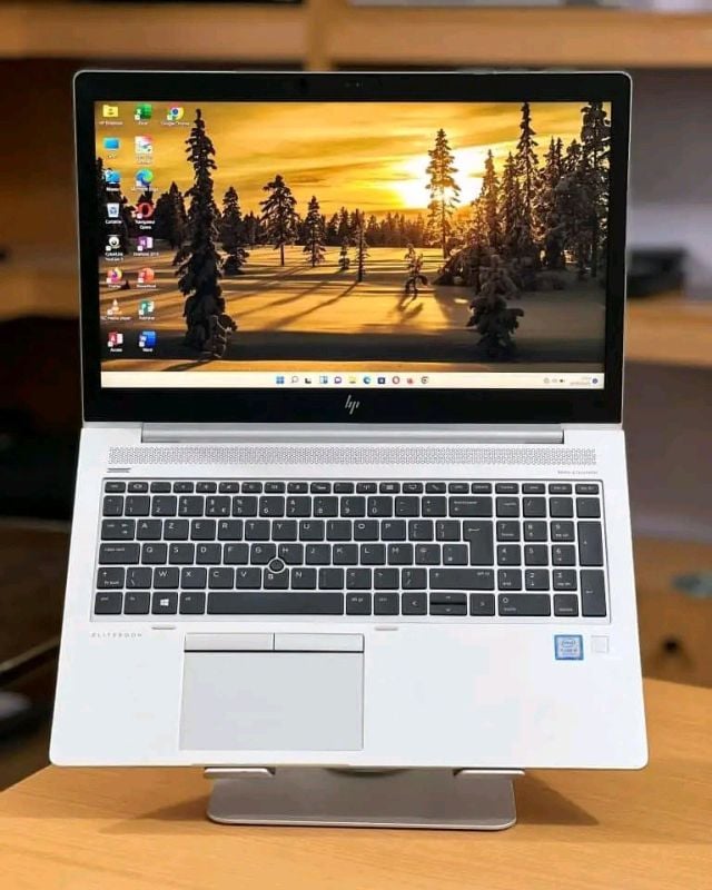 HP Elitebook 850 G5 I7 8TH