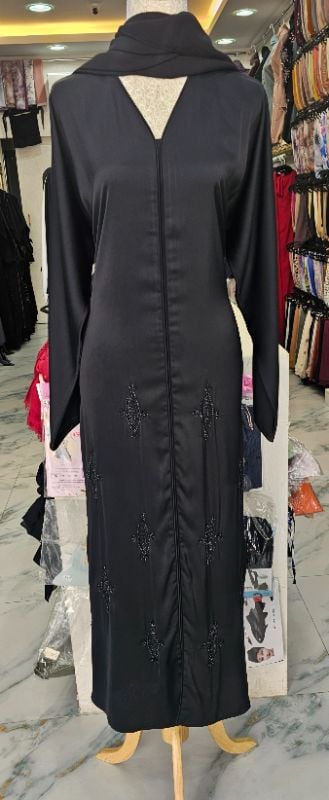 Elegant Black Abay With Intricate Embroidery