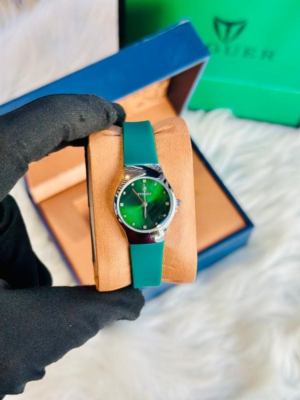 VIGUER Elegant Women's Watch – Luxury Silicone Strap, Crystal Dial & Designer Gift Box