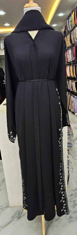 Black Nidha Glamour Silver Accents,Black Elegance