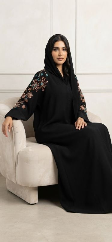 Elegance Embroidered Zoom Fabric Abaya | Buy Trending Black Abaya Online
