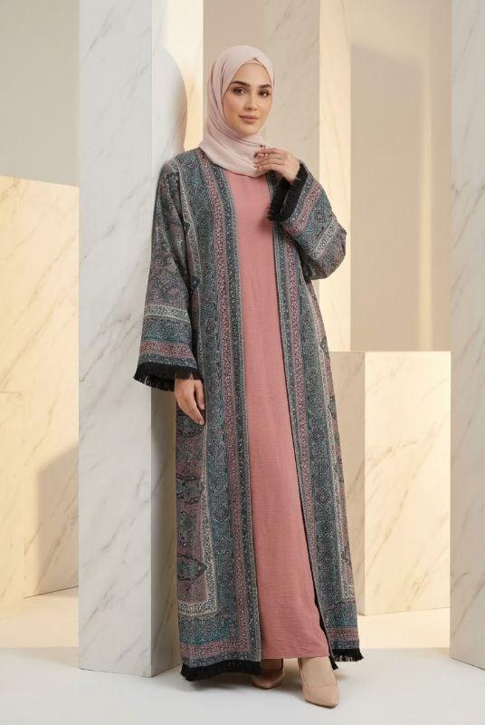Luxury Pashmina Open Abaya with Fringe Trim – Elegant Winter Modest Wear for Women