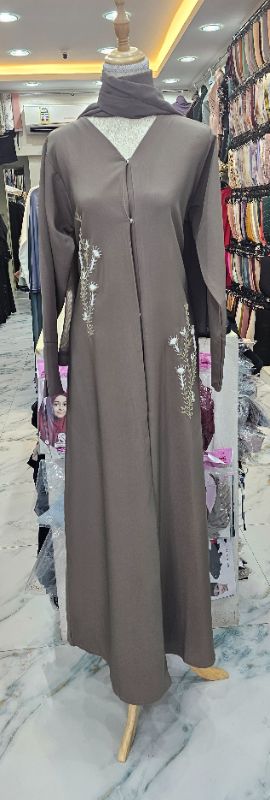 Barbie Flora Elegance In Khaki